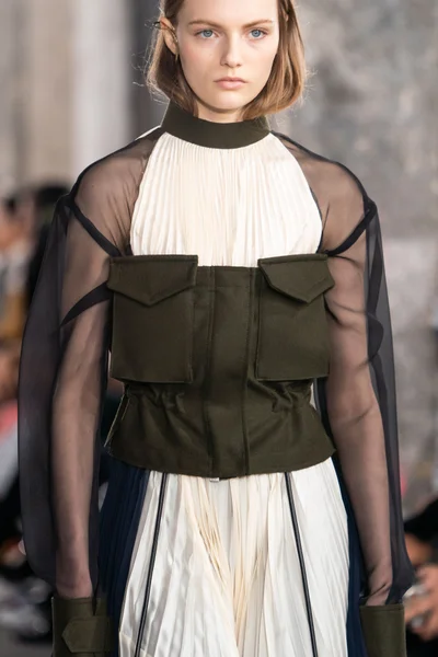 Look 59